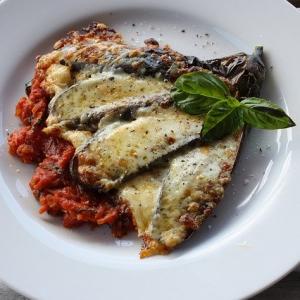 Aubergineschotel met pasta